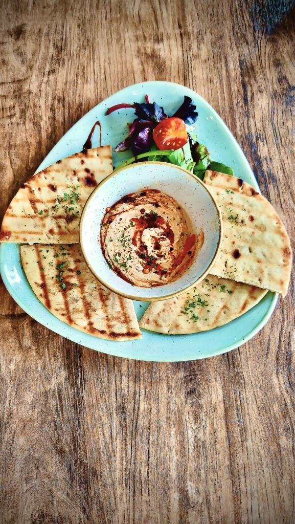 Spicy Hummus with Flatbread