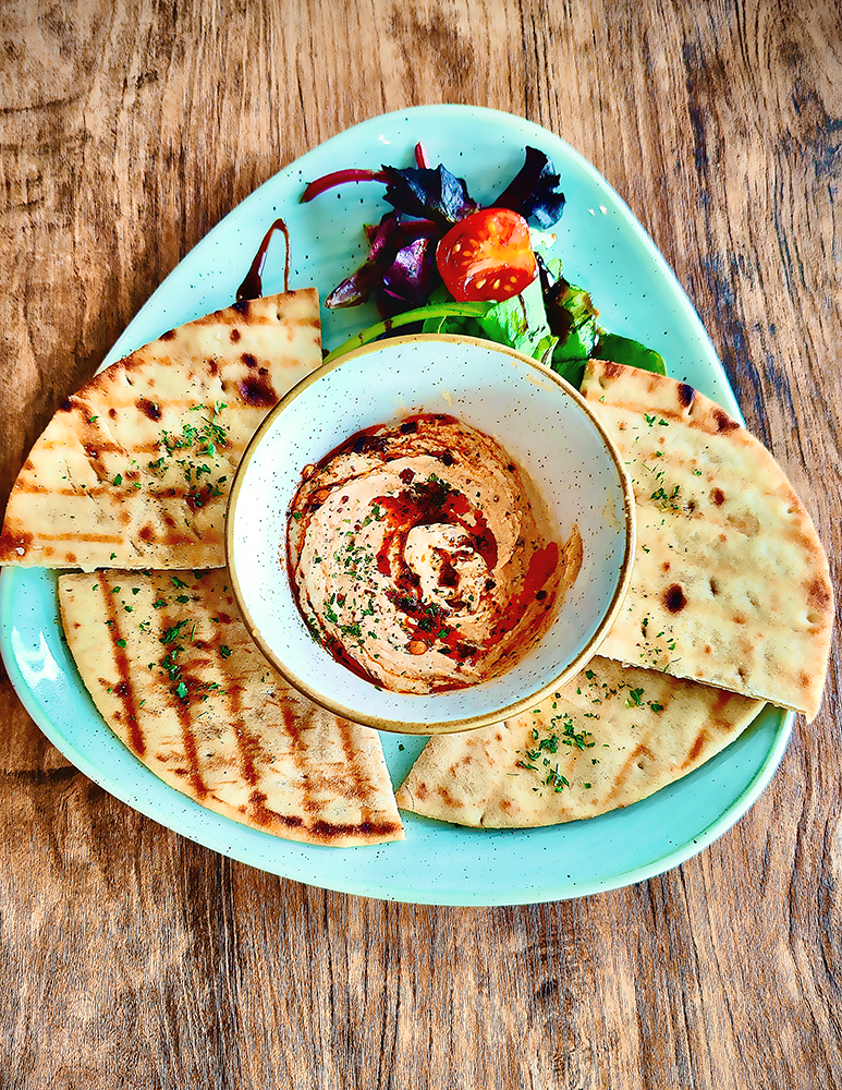 Hummus & flatbreads